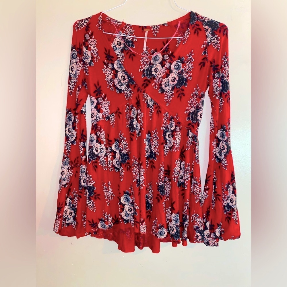 Free People 70’s Style Red Long Sleeve Top Size XS